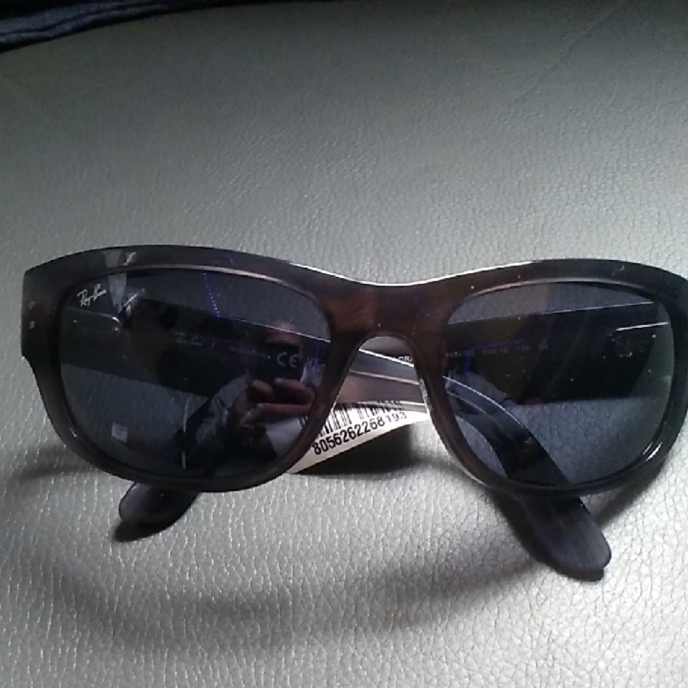 Ray-Ban Black Athletic Sunglasses with Wraparound Design